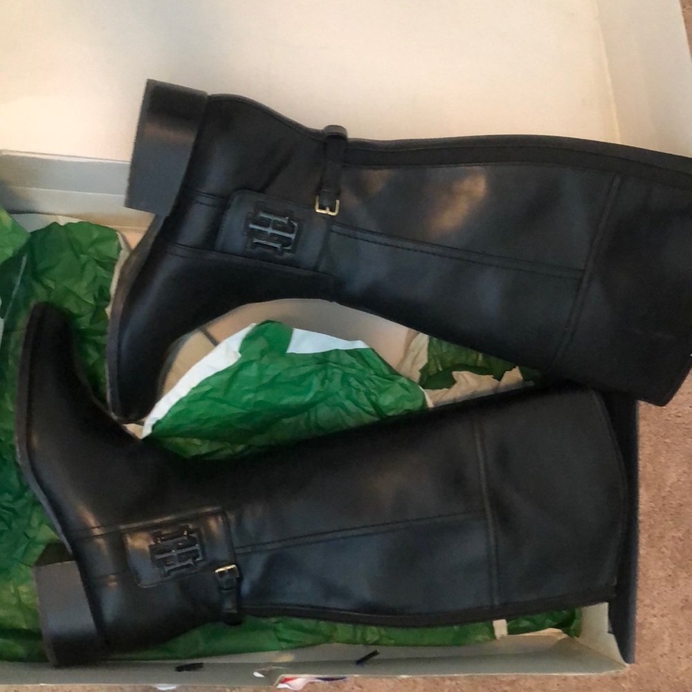 Tommy Hilfiger tall / equestrian style boots